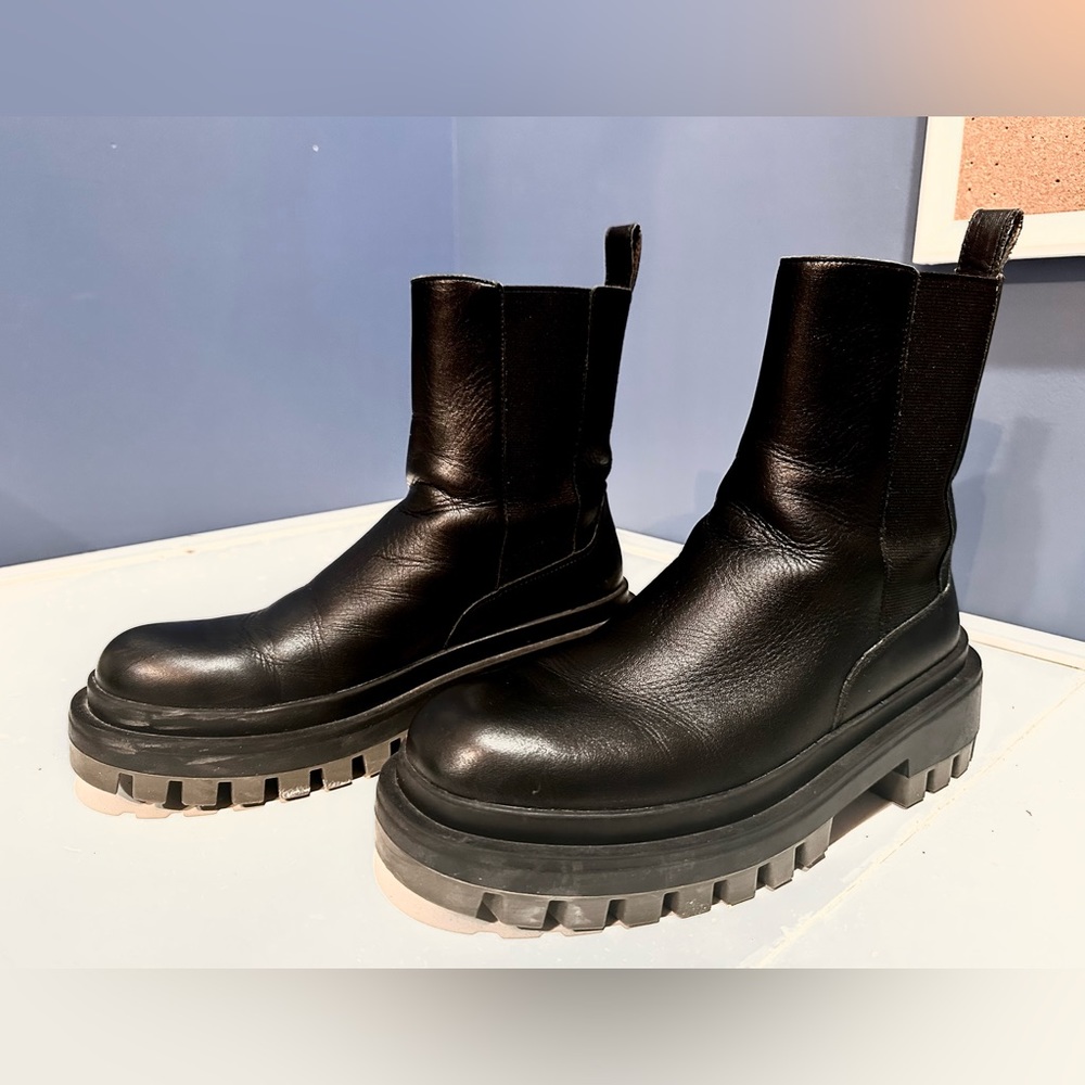 Woman’s Black Combat style boots